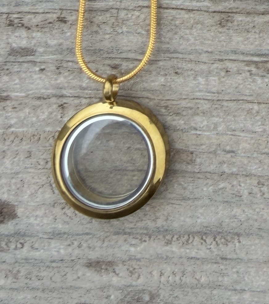 Locket for Gems